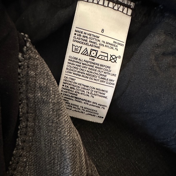 Old Navy Black Maternity Jeans - Boyfriend, Full Panel - Size 8 - Picture 5 of 5